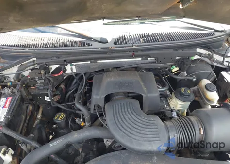 2002 Ford F-150 Lariat/Xlt from USA, damaged, VIN 1FTRW08L92KB33562